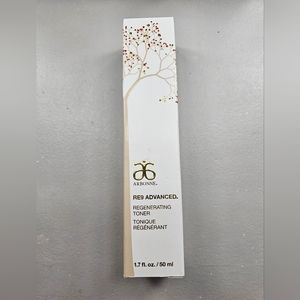 Arbonne RE9 Advanced Regenerating Toner